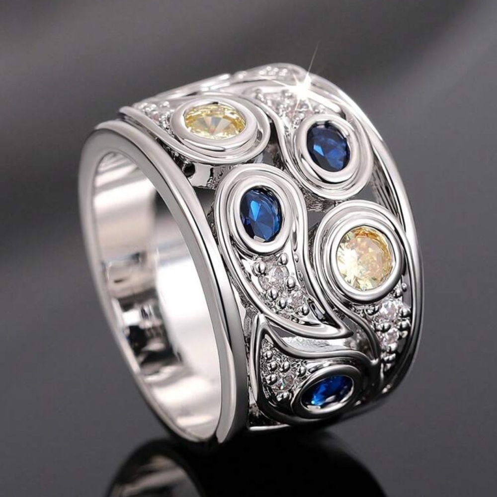 EMERALD FLOWER BRIDAL WEDDING RING